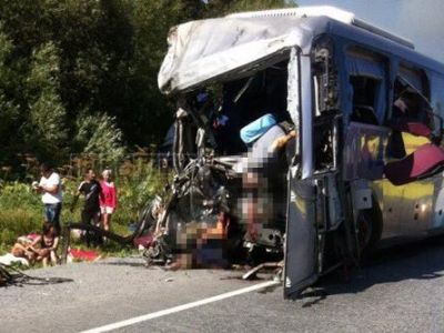 Автобус после аварии. Фото: twitter.com