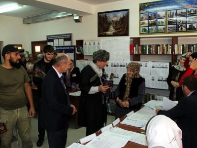 Избирательные участки в Чечне. Фото: itumkali.com