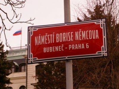 Площадь Немцова и посольство РФ в Праге. Фото: RFE/RL