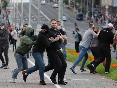 Протесты в Беларуси. Фото: Татьяна Зенкович / EPA / ТАСС