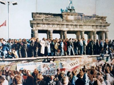 Начало слома Берлинской стены, 1989. Фото: ru.wikipedia.org